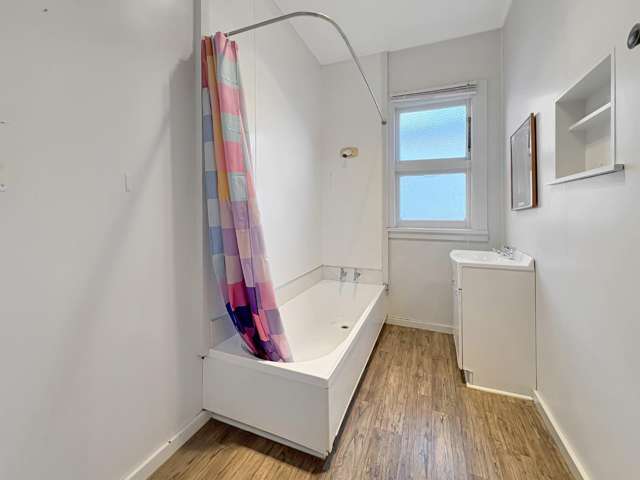 213 Ferguson Street 2147_2