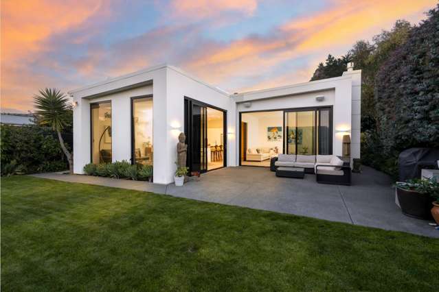 25 Main Road Redcliffs_1