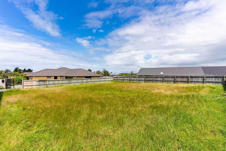 36 Ocean View Rise Ruakaka_3
