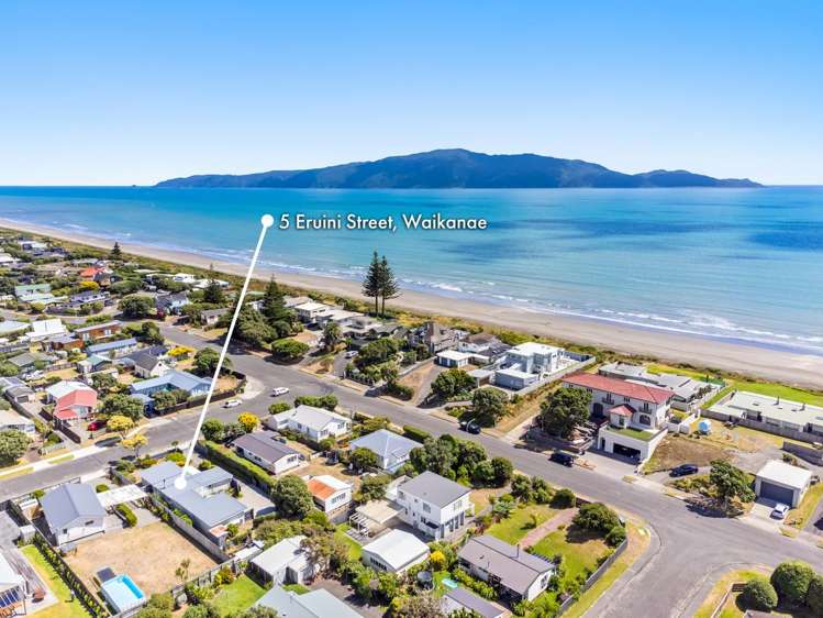 5 Eruini Street Waikanae Beach_14