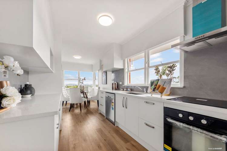 1/68 Bleakhouse Road Bucklands Beach_6