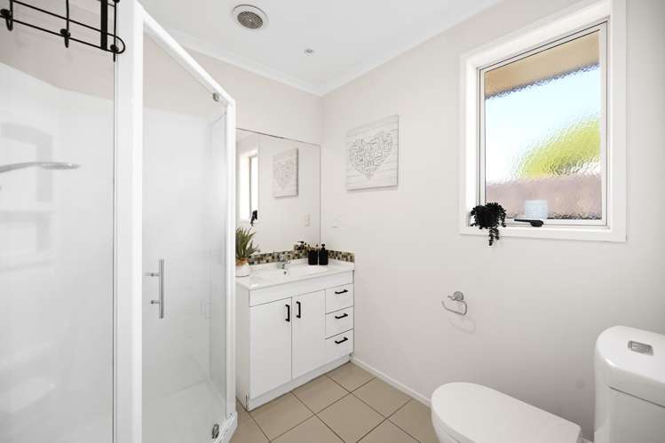 48 Thomas Road Huntington_18