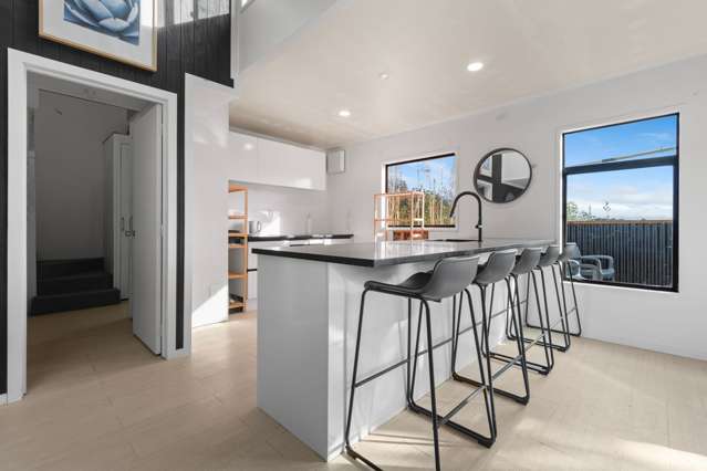 7 Bush Point Road Cable Bay_2