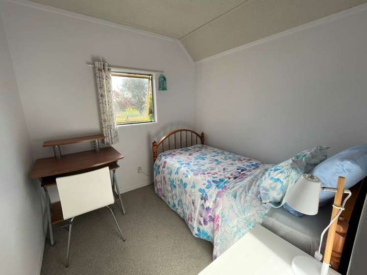 2/16 Tamahere Drive Glenfield_14