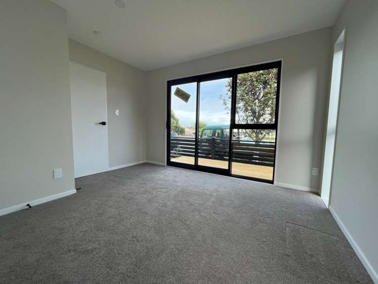 1/18 Richardson Road Mt Albert_2