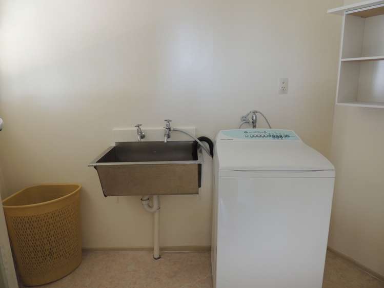 9 River Road Masterton_21