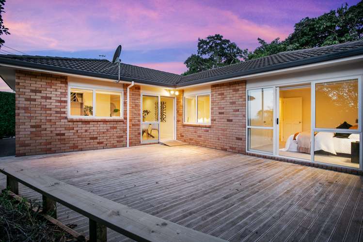 2a Highland Avenue Titirangi_11