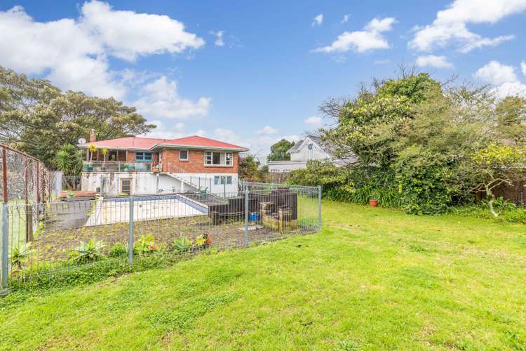 11a Brough Road Manurewa_13