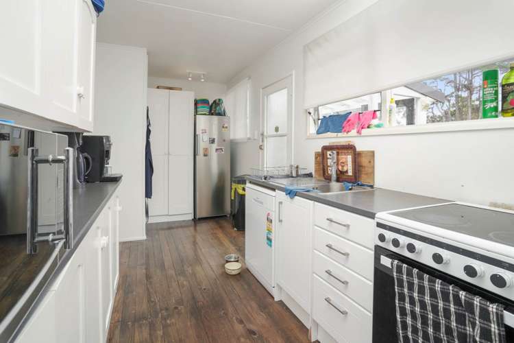 20b Coronation Street Belmont_6