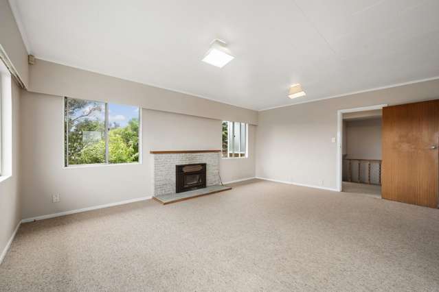 15 Padnell Crescent Paparangi_4