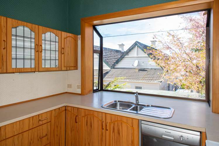 32 Garfield Avenue Roslyn_14