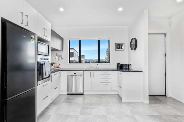 4/7 Scott Road Hobsonville_9