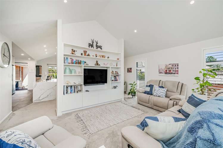 65 Southfield Drive Lincoln_4