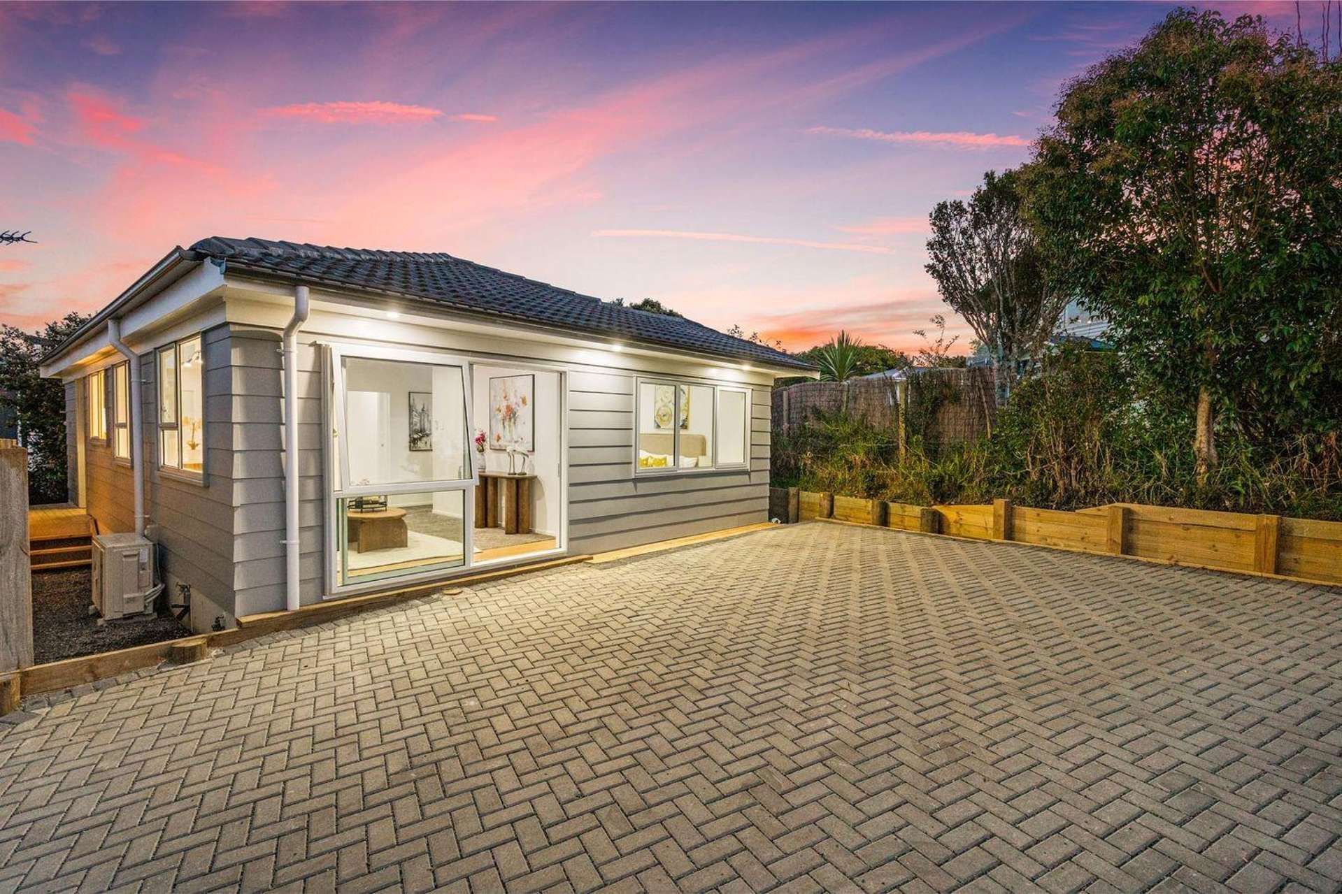  B/40 Tiroroa Avenue Te Atatū South_0