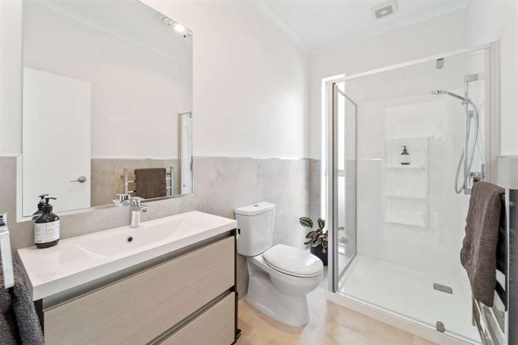 21 Tyler Davies Drive Red Beach_16