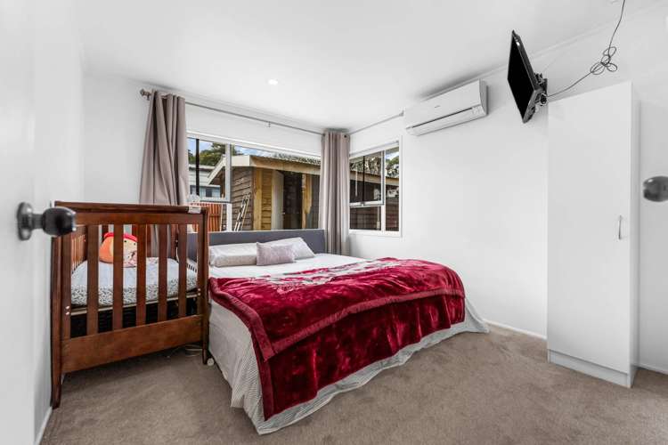 52 Henwood Road Mangere East_17