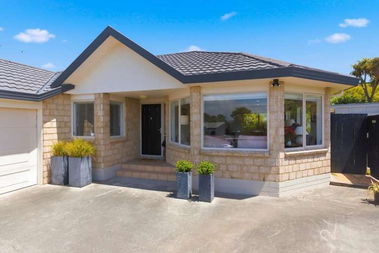 10 Barrett Drive Waikanae Beach_11