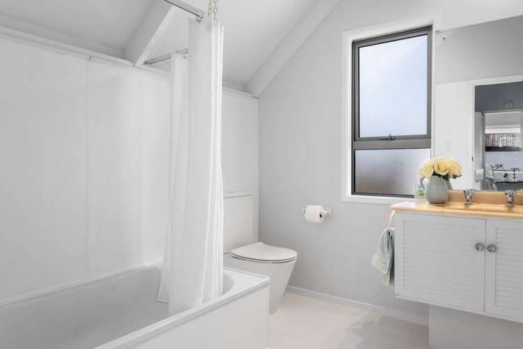 2/7 Hardington Street Onehunga_13