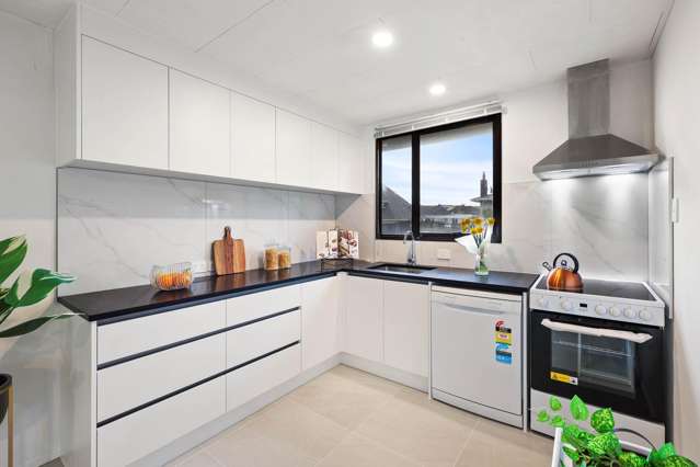 Newly Renovated Family Gem in the Heart of Howick