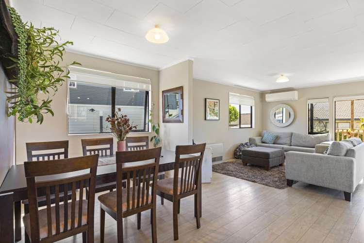 33 Manukau Road Raglan_11