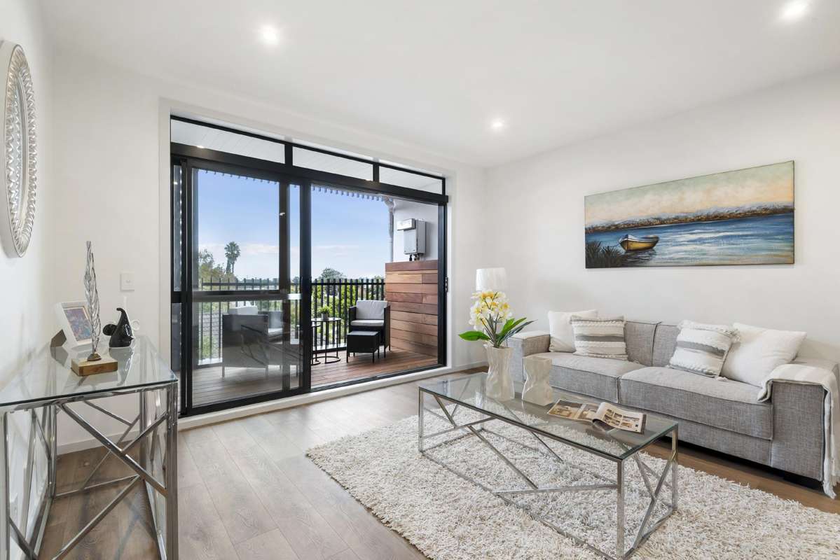 2/42a Arthur Street_0