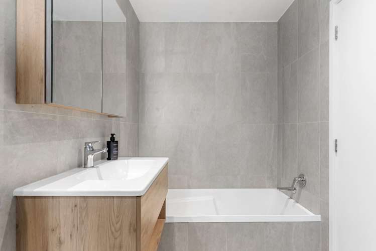 6 Kikorangi Lane Mount Wellington_18