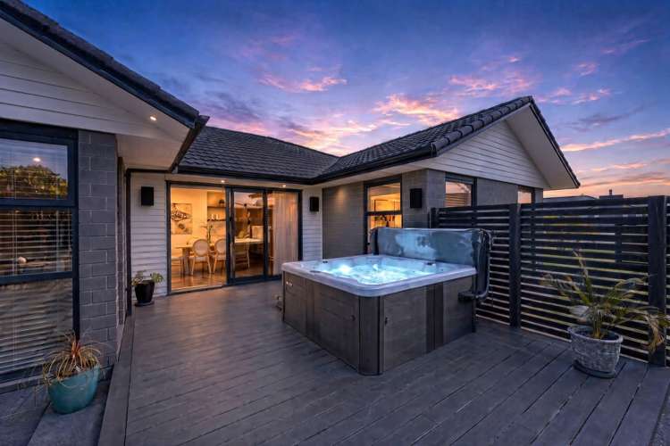 5 Augusta Grove Waiwhakaiho_33