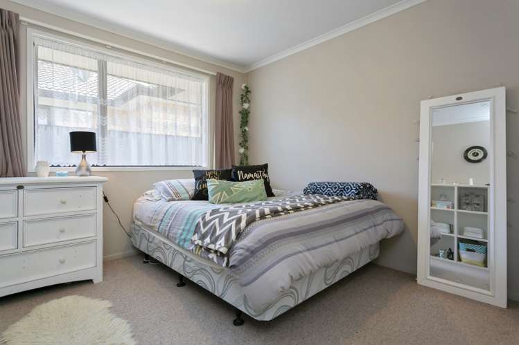 15 Tulip Drive Cambridge_12