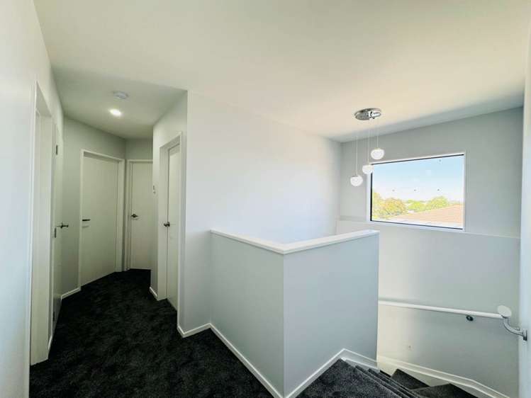 66A Maplesden Drive Clendon Park_11