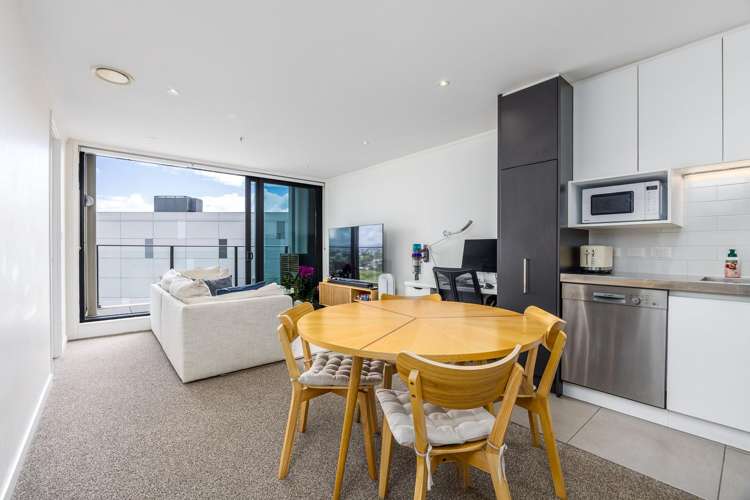 1002/145 Nelson Street_2