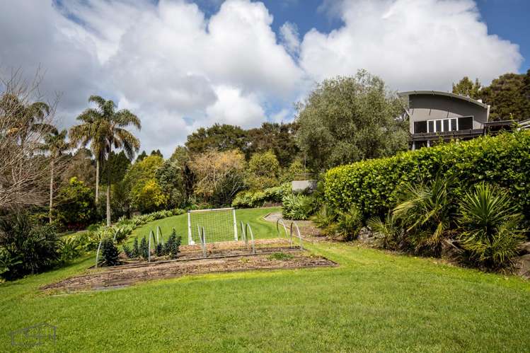 180 Forest Hill Road Waiatarua_39