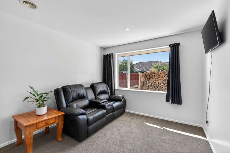 17 School Lane Kirwee_10