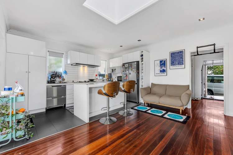 84 Eversleigh Road Belmont_10