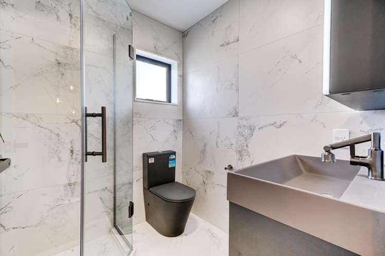 40 Allington Road Massey_13