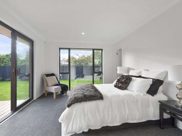 8 Gunns Crescent Cashmere_12