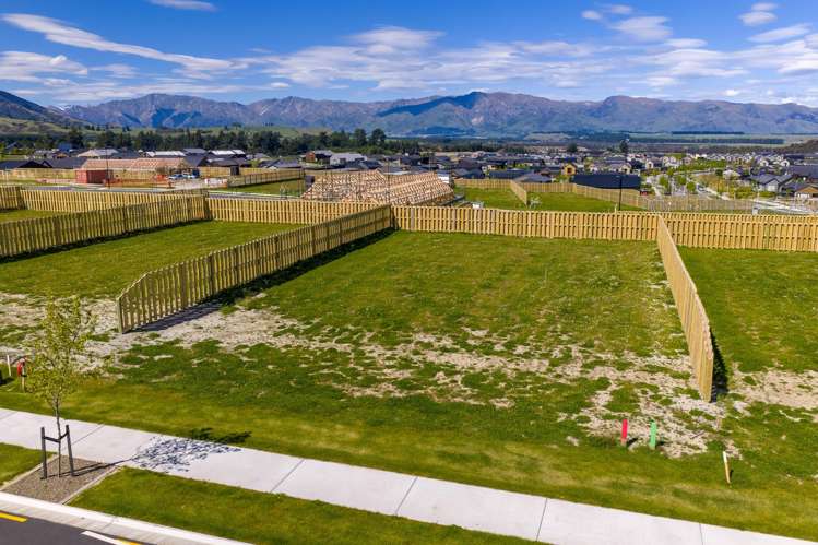 10 Leven Stream Lane, Lot 46 Pembroke Heights subdivision Wanaka_4