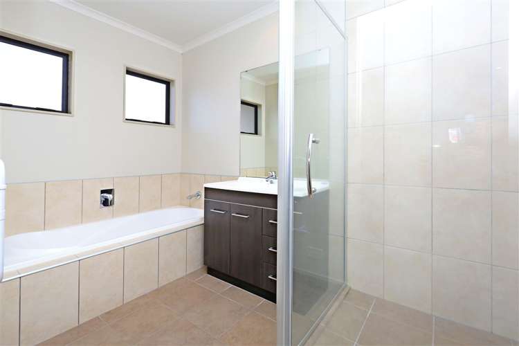 17 Muirlea Drive Flat Bush_9