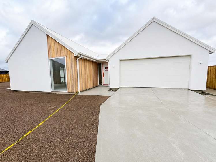 12 Carabella Crescent_0