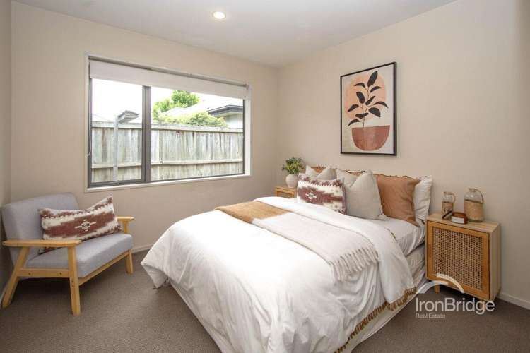 14 Charente Way Yaldhurst_11