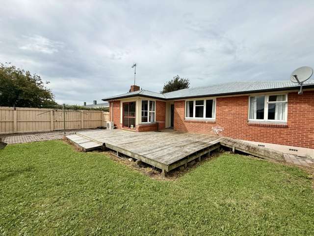 Three Bedrooms In Allenton