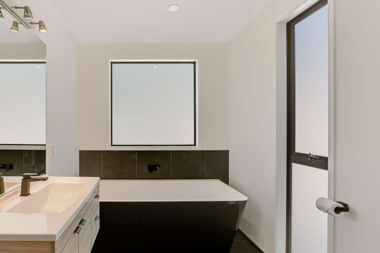3A Pukaka Street Strandon_23