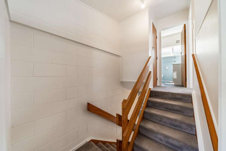 4/23 Collins Avenue Tawa_17