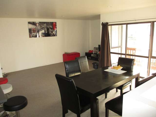 9C Woodall Place Totara Vale_2