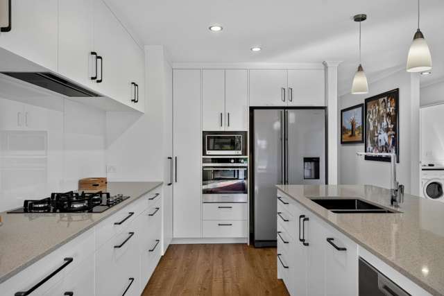 1 Garth Ross Lane Karaka_3