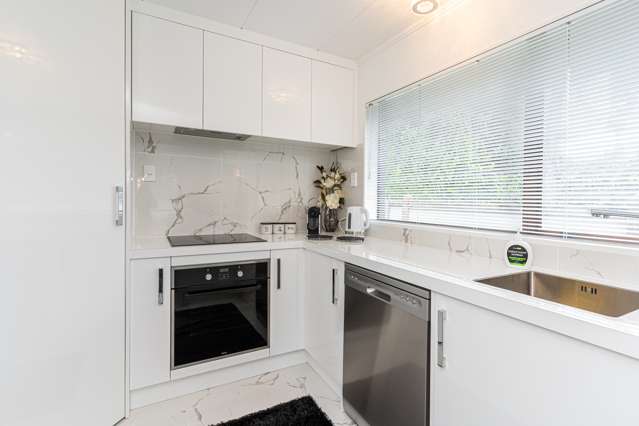4/190 Fitzherbert Avenue West End_1