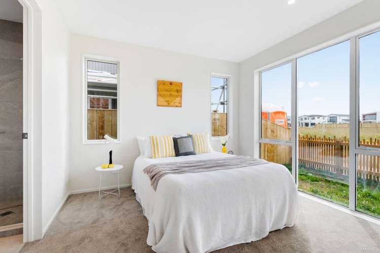 8 Toanui Road Hobsonville_12