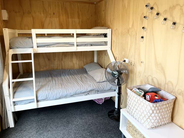 3 Lake Road Mangakino_10