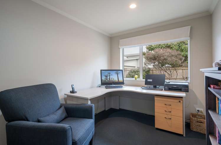 14 Cambelldon Crescent Stoke_13