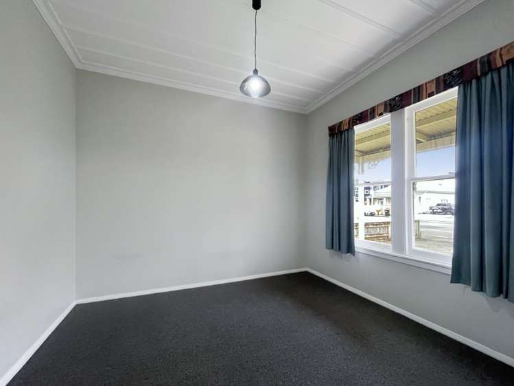 305 Featherston Street 10930_5