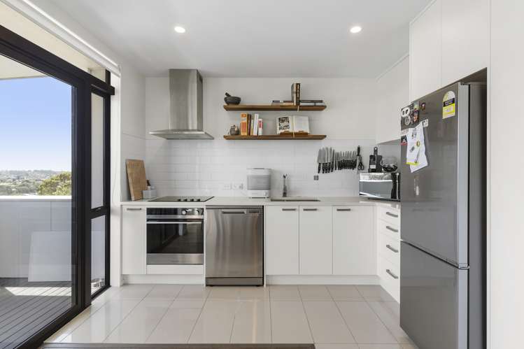 3/15 Chivalry Road Glenfield_7